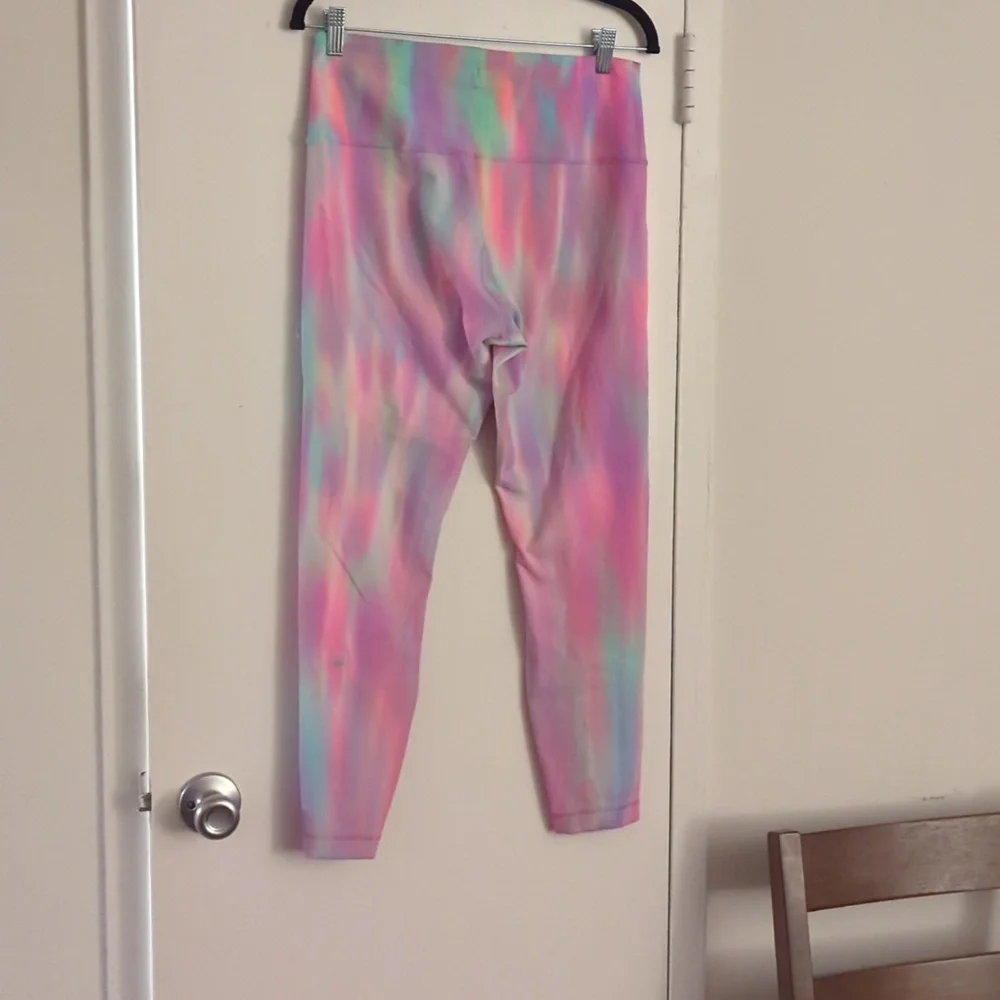 EUC Lululemon Wunder Train Tights Size 12 - Picture 2 of 2